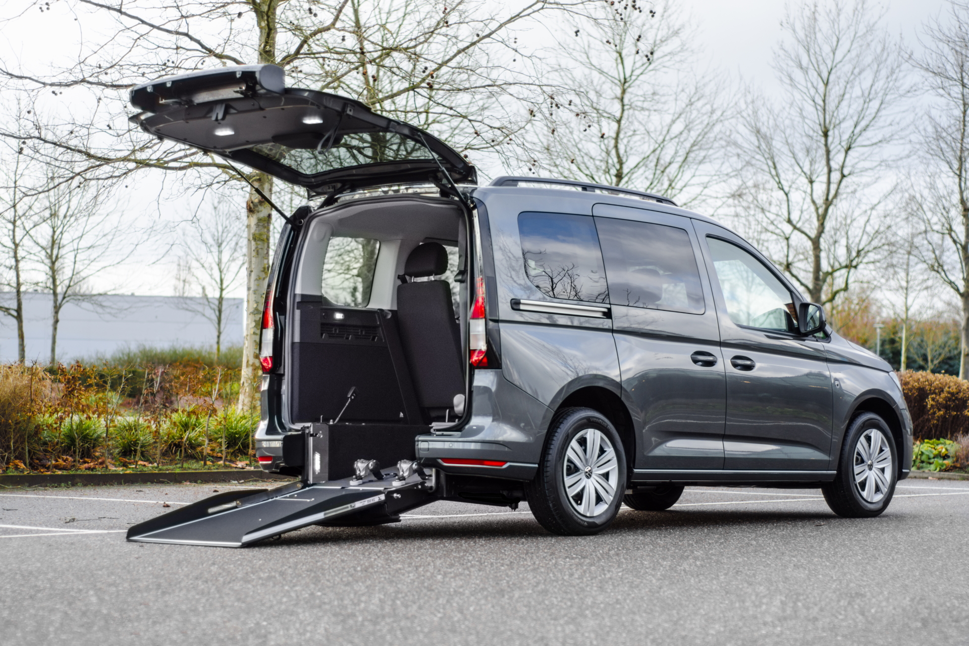 Rullestol tilpasset bil - VW Caddy 5 Quipd - Bilde 2