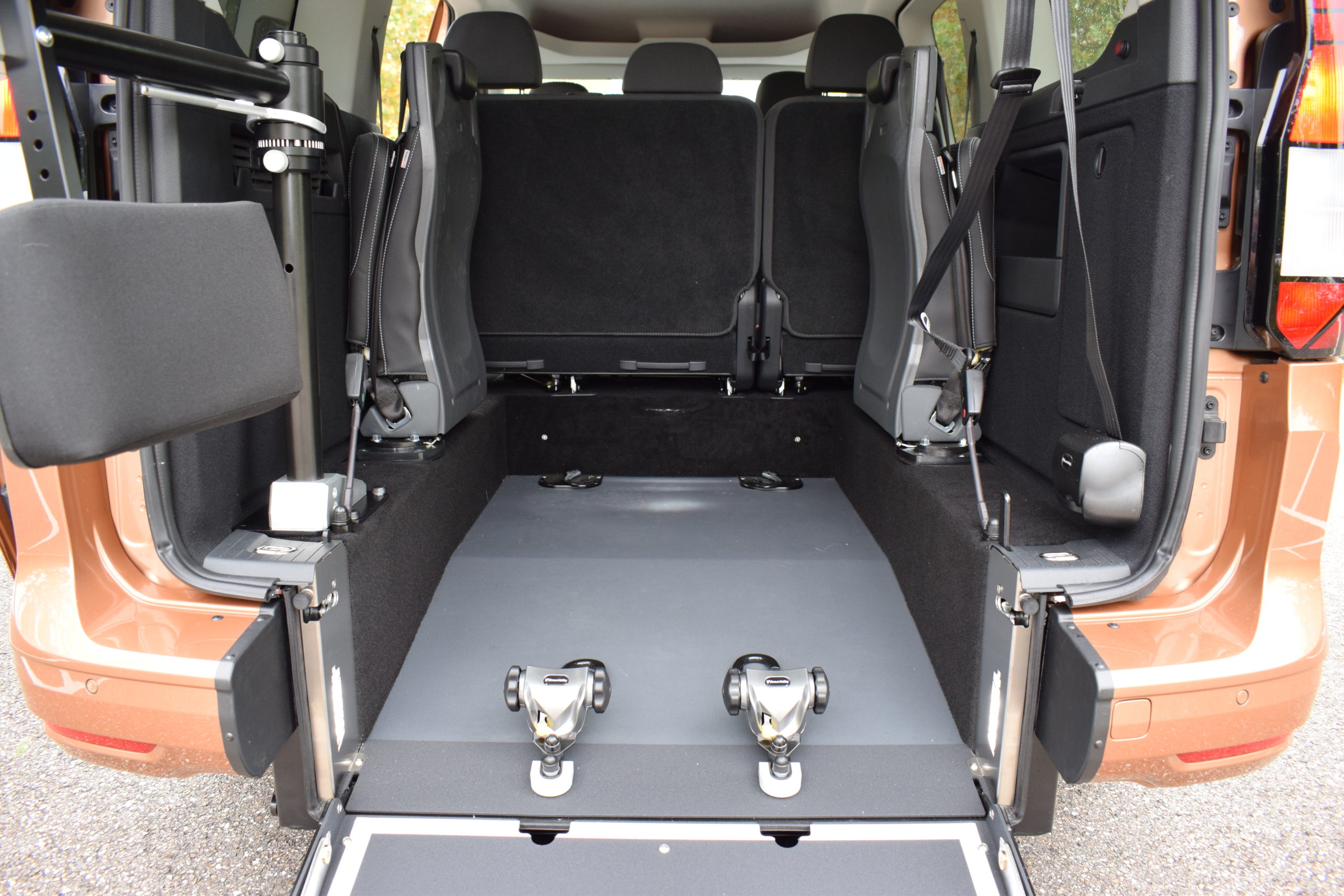 Rullestol tilpasset bil - VW Caddy Maxi 5 Quipd - Bilde 3