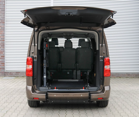 Baksenket bil - Toyota ProAce Verso EV - Quipd - Bilde 5