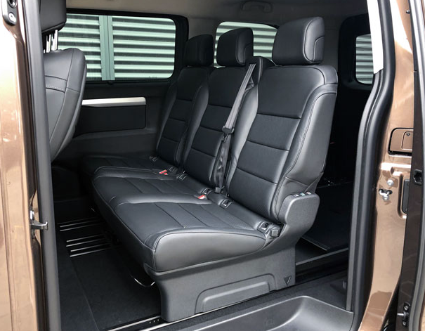 Baksenket bil - Toyota ProAce Verso EV - Quipd - Bilde 6